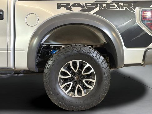 Used 2014 Ford F150 Raptor w/ Equipment Group 801A Luxury AWD/4WD image 37