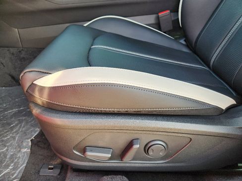 New 2026 Kia K5 GT-Line image 17