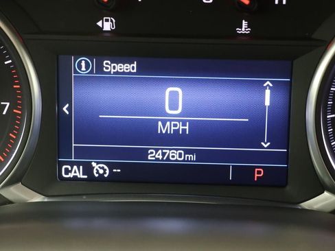 Used 2023 GMC Acadia SLE w/ Driver Convenience Package image 18