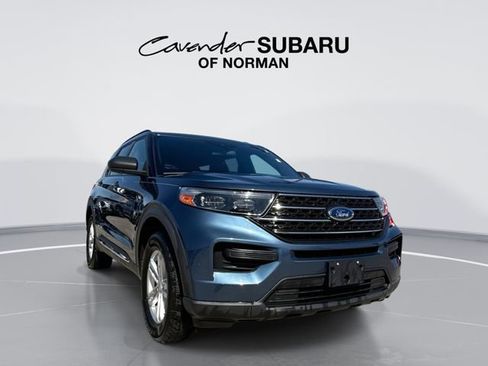 Used 2020 Ford Explorer XLT image 1