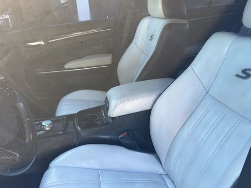 Used 2018 Chrysler 300 S image 13