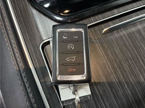 Used 2024 Jeep Wagoneer L Series II w/ Flexible Seating Group image 53