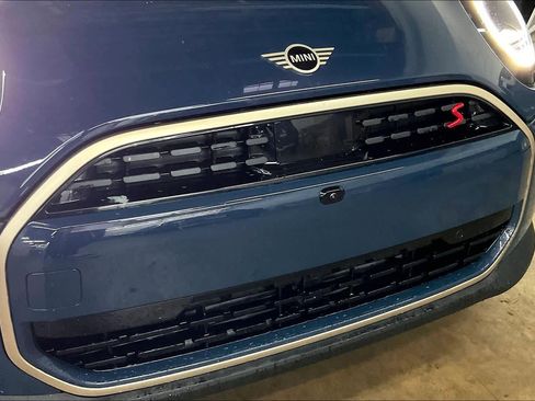 Certified 2025 MINI Cooper S image 32