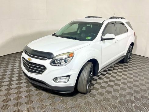 Used 2017 Chevrolet Equinox LT w/ Convenience Package AWD/4WD image 10
