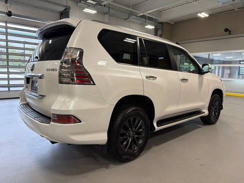 Used 2023 Lexus GX 460 Premium w/ Premium Package AWD/4WD image 7