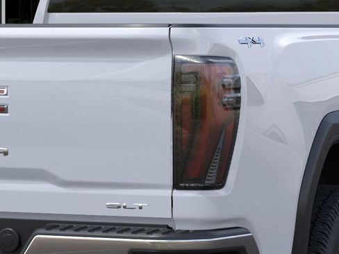 New 2026 GMC Sierra 2500 SLT w/ SLT Convenience Package AWD/4WD image 11