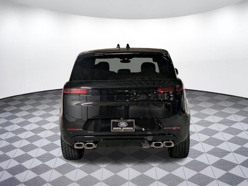 New 2026 Land Rover Range Rover Sport Dynamic SE AWD/4WD image 4