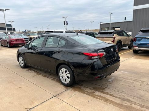 Used 2024 Nissan Versa S w/ Trunk Package FWD image 2