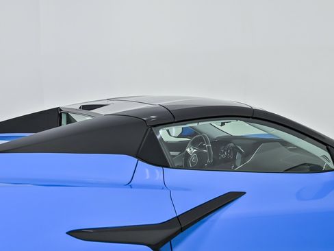 Used 2024 Chevrolet Corvette Z06 w/ Z07 Performance Package RWD image 40