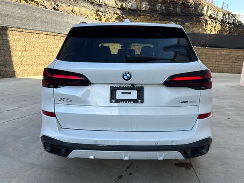 New 2026 BMW X5 xDrive40i w/ M Sport Package image 4