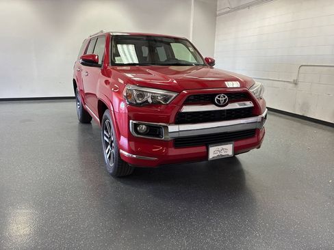 Used 2018 Toyota 4Runner Limited AWD/4WD image 1
