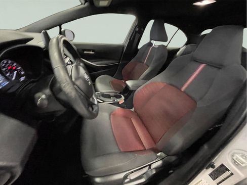 Used 2023 Toyota Corolla SE image 14