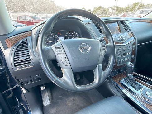 Used 2020 Nissan Armada SL image 12