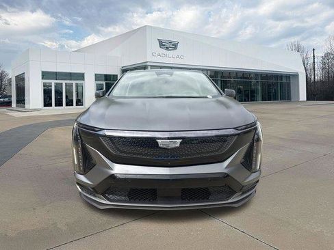New 2026 Cadillac Optiq V image 8