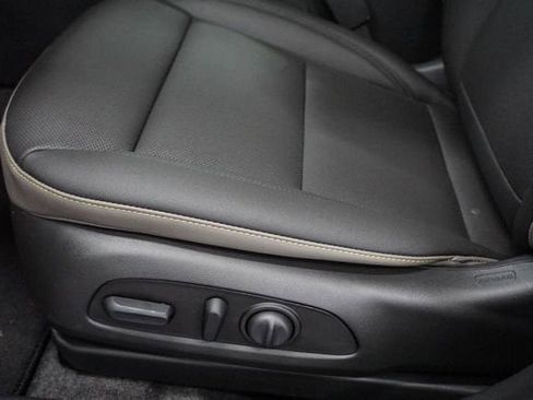 New 2026 Chevrolet Trax ACTIV w/ Driver Confidence Package FWD image 7