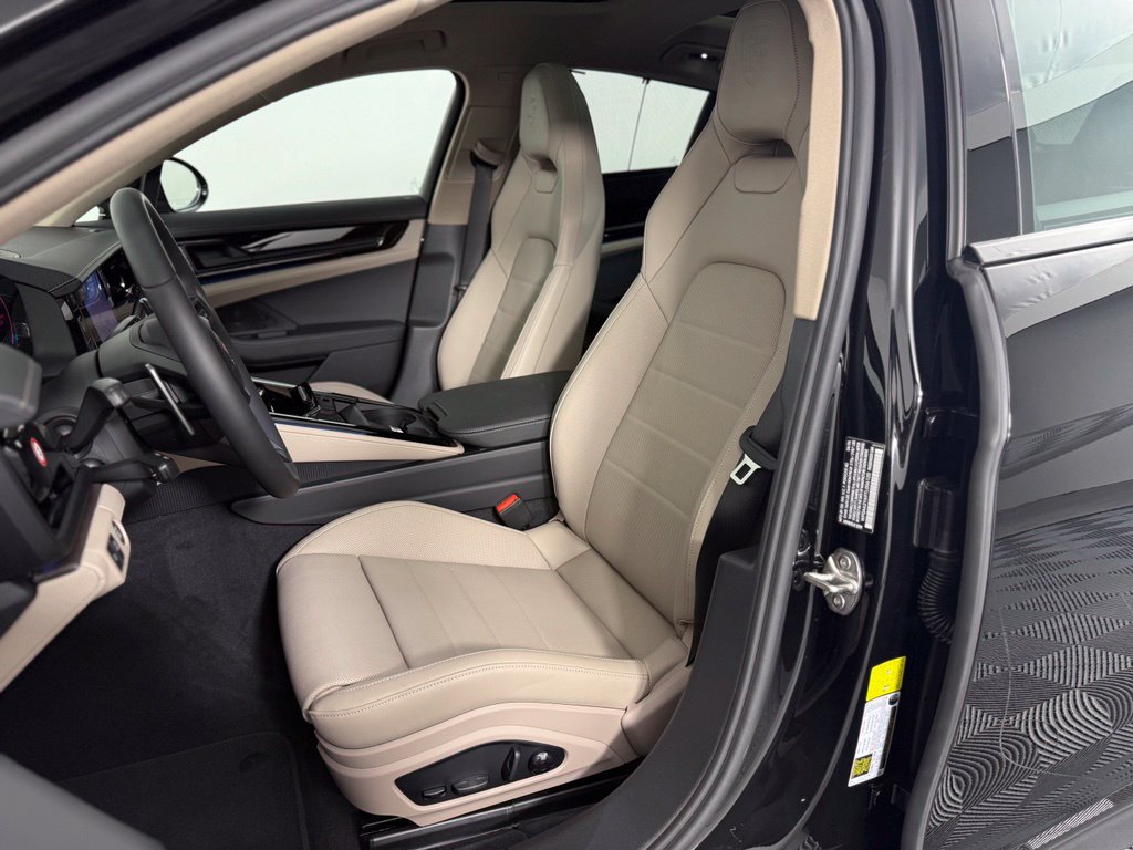 New 2026 Porsche Panamera 4 AWD/4WD image 5