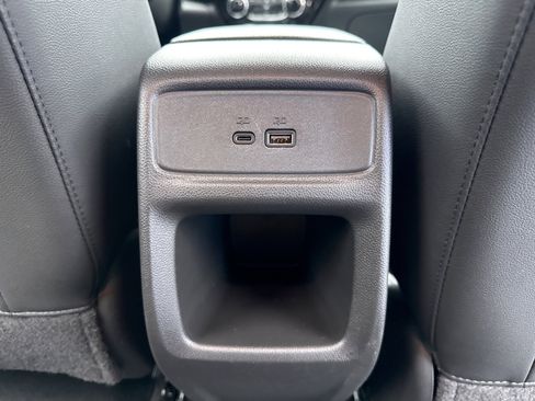Used 2025 Chevrolet Trax LT w/ Driver Confidence Package FWD image 18