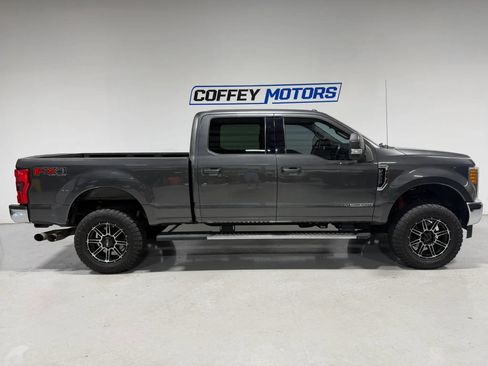 Used 2017 Ford F250 Lariat w/ Lariat Value Package AWD/4WD image 7