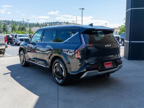 New 2026 Kia EV9 Land image 5