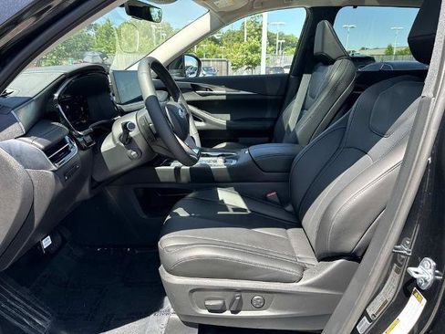 Certified 2026 INFINITI QX60 Luxe w/ Cargo Package AWD/4WD image 28