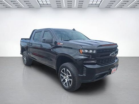 Used 2020 Chevrolet Silverado 1500 LT Trail Boss AWD/4WD image 2