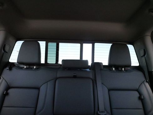 Used 2024 GMC Sierra 1500 SLT w/ SLT Premium Plus Package AWD/4WD image 33