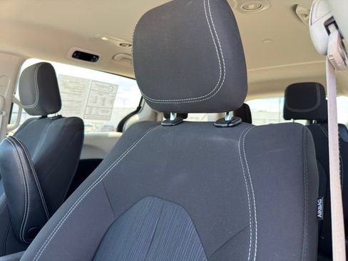 Used 2023 Chrysler Voyager LX FWD image 22