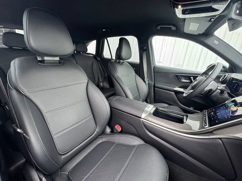 Certified 2025 Mercedes-Benz GLC 300 image 35