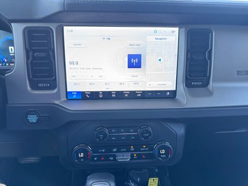 Used 2025 Ford Bronco Outer Banks AWD/4WD image 23