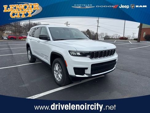 New 2025 Jeep Grand Cherokee L Laredo image 1