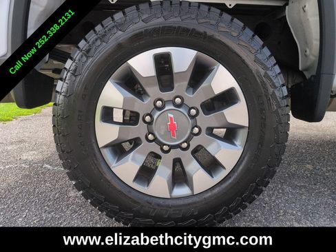 Used 2024 Chevrolet Silverado 2500 Custom w/ Custom Convenience Package AWD/4WD image 22