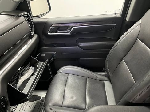 Used 2022 Chevrolet Silverado 1500 LTZ AWD/4WD image 41