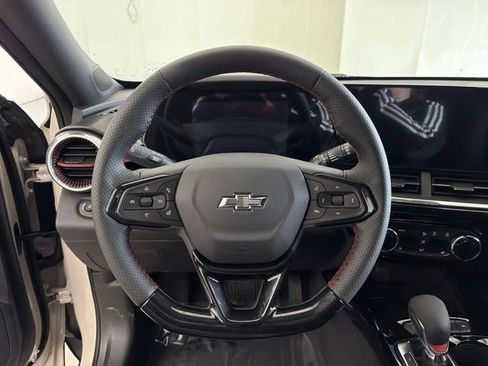 New 2026 Chevrolet Trax RS w/ Sunroof Package FWD image 33