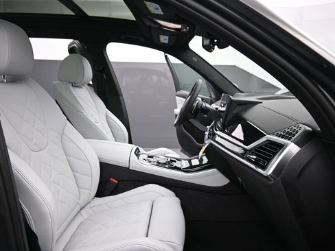 New 2026 BMW X5 xDrive50e w/ M Sport Package image 20