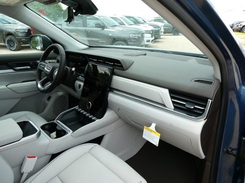 New 2026 GMC Terrain Denali AWD/4WD image 11