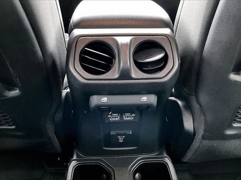 Certified 2023 Jeep Wrangler Unlimited Rubicon w/ Xtreme 35 Tire Package image 16