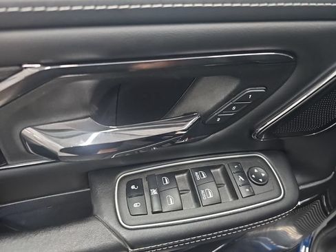 Used 2022 RAM 1500 Limited AWD/4WD image 11
