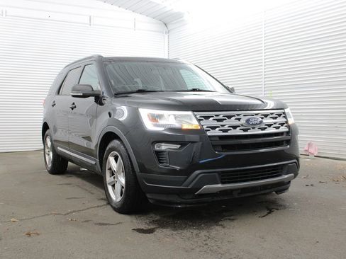 Used 2019 Ford Explorer XLT w/ Equipment Group 201A image 1