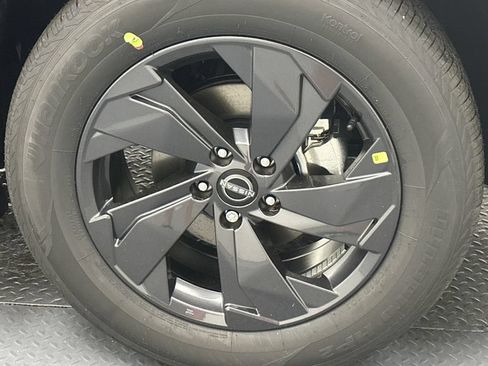 New 2026 Nissan Rogue SV AWD/4WD image 15