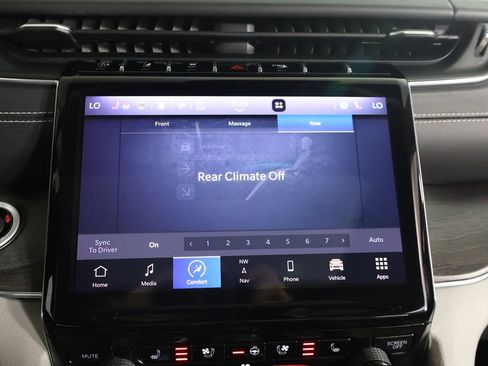 Used 2023 Jeep Grand Cherokee L Overland w/ Advanced Protech Group III AWD/4WD image 60