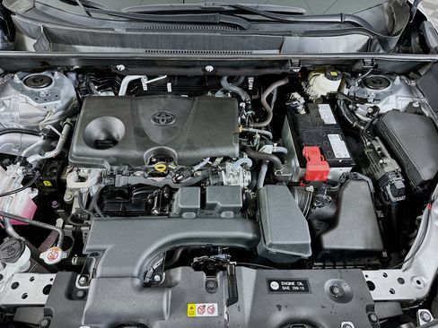 Used 2022 Toyota RAV4 XLE image 31