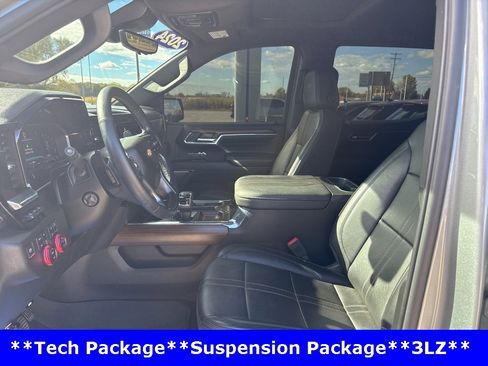 Used 2024 Chevrolet Silverado 1500 High Country w/ Technology Package image 19