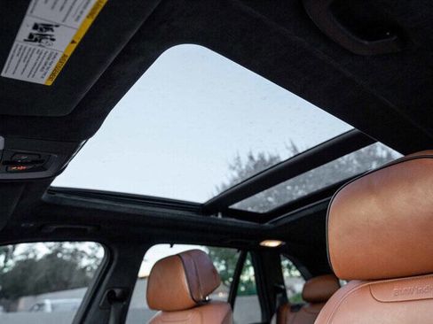 Used 2016 BMW X5 xDrive50i image 16