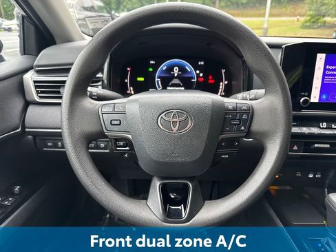 Used 2025 Toyota Camry LE FWD image 18