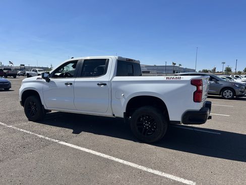 Used 2023 Chevrolet Silverado 1500 LT Trail Boss w/ LT Trail Boss Premium Package AWD/4WD image 3