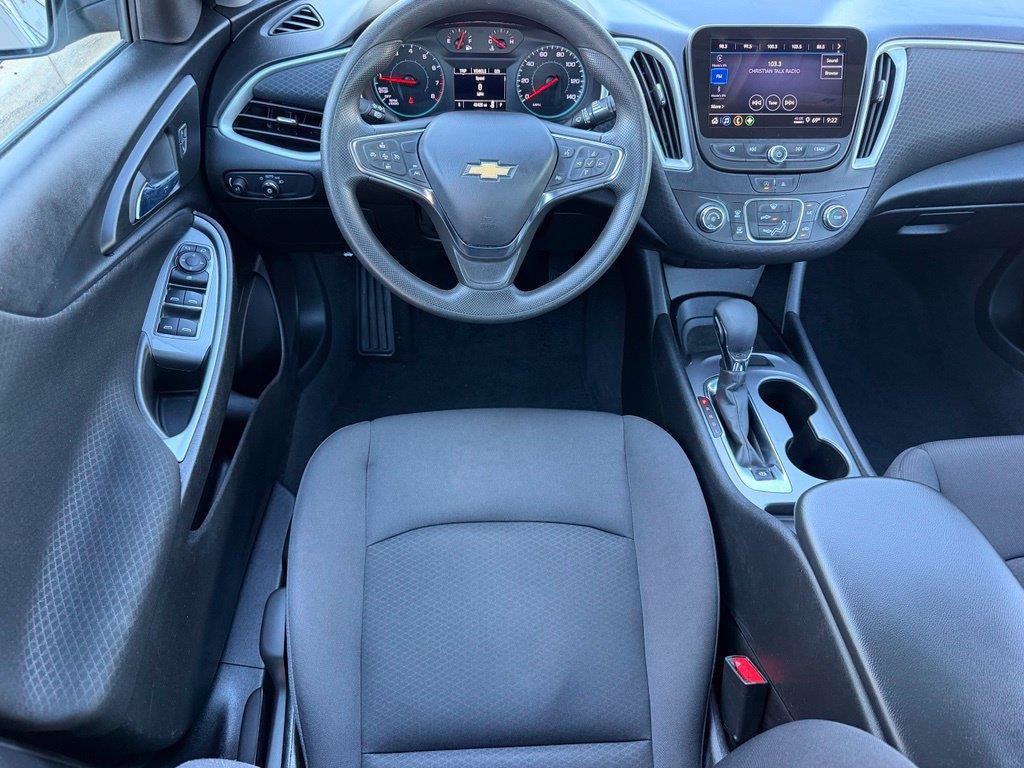 Used 2023 Chevrolet Malibu LS FWD image 9
