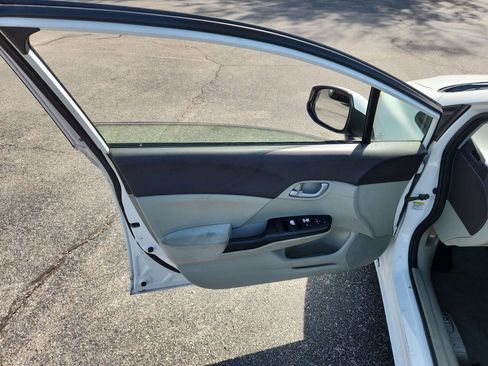 Used 2012 Honda Civic LX image 11
