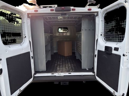 Used 2025 RAM ProMaster 2500 FWD image 9