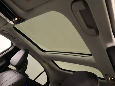 Used 2024 Mercedes-Benz E 350 4MATIC Sedan image 14