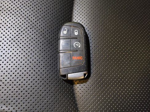 Used 2017 Dodge Journey GT FWD image 32